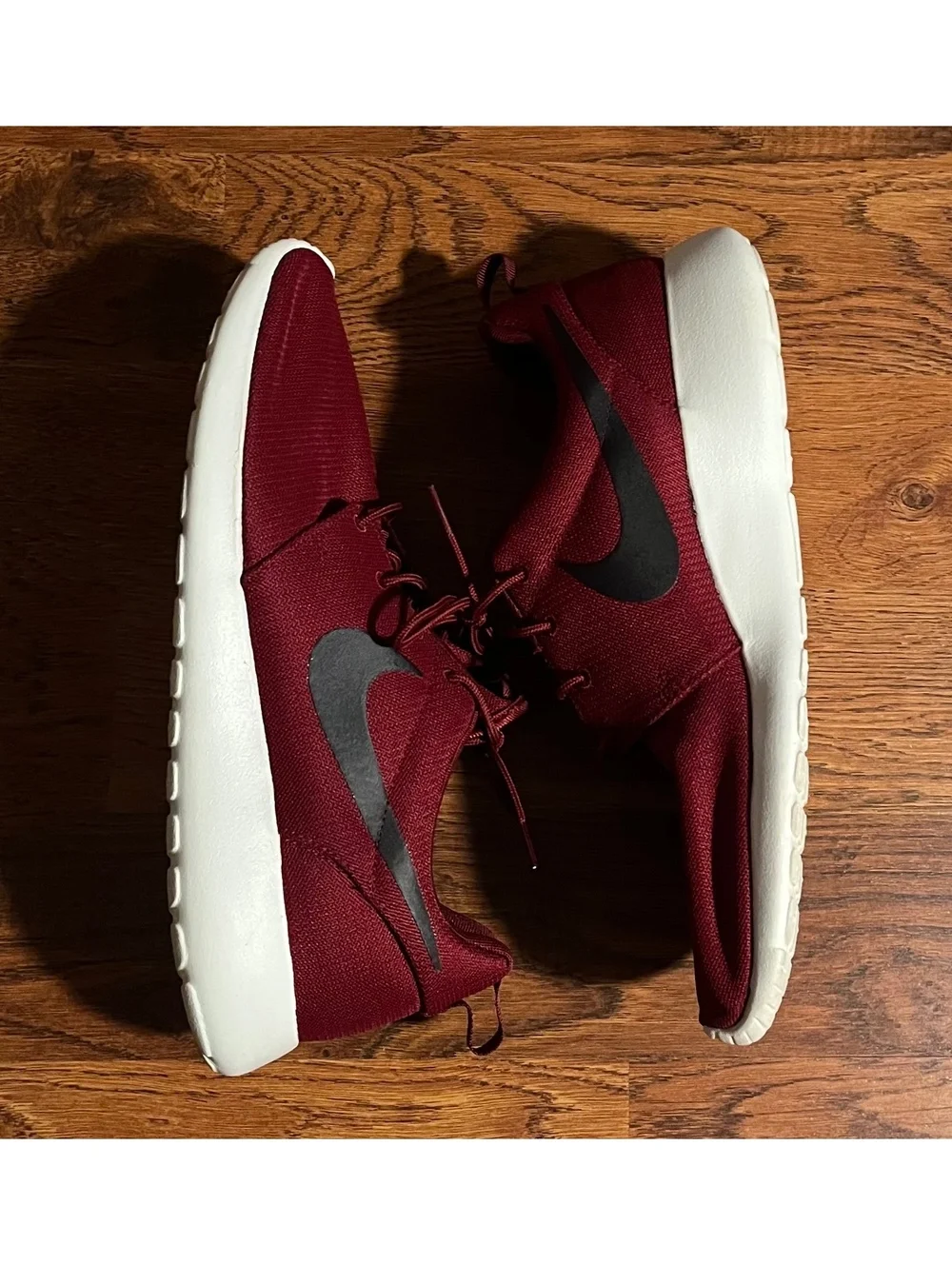 Nike Roshe One Men's Running Shoes Size 12 Burgundy with Off